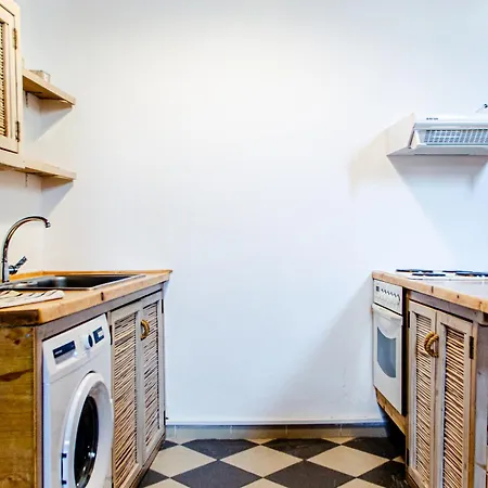 Maria-anna Traditional Island House